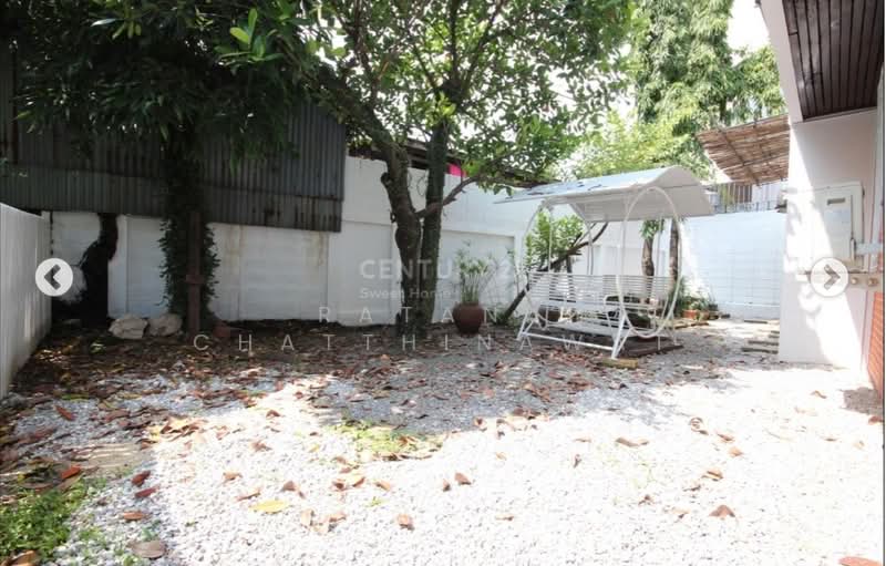 Detatch house near BTS ploenchit for rent 40,000_month, Bangkok, Sukhumvit, Thung Maha Mek, Sathon, Bangkok, 1 Bedroom, 100 sqm, Single Detached House For Rent, by Ratana Chatthinawat, 2119916 - DDproperty.com