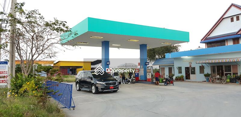 ปั๊มหน้าบ้าน