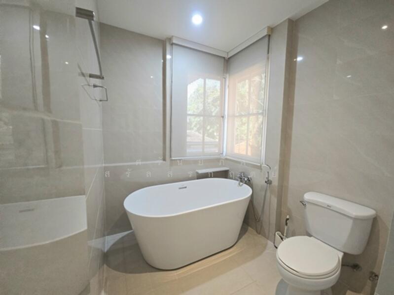 ให้เช่า - detached house, Bangkok Villa Village, for rent 40,000 -/month, area 63 sq m., Praditmanutham Road,, กรุงเทพ