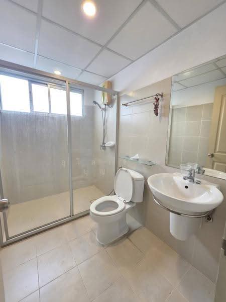 Supalai Park Asoke-Ratchada, Bangkok, Dindaeng Road, Din Daeng, Bangkok, 2 Bedrooms, 75 sqm, Condo For Rent, by Ulaiwan Boonsiri, 2490326 - DDproperty.com