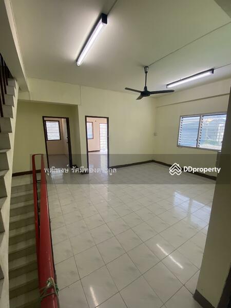 ตึกแถว, Bangkok, Lat Krabang, Lat Krabang, Bangkok, , 400 sqm, Warehouse/Factory For Rent, by พุฒิพงษ์ รัศมีทองตระกูล, 2544098 - DDproperty.com