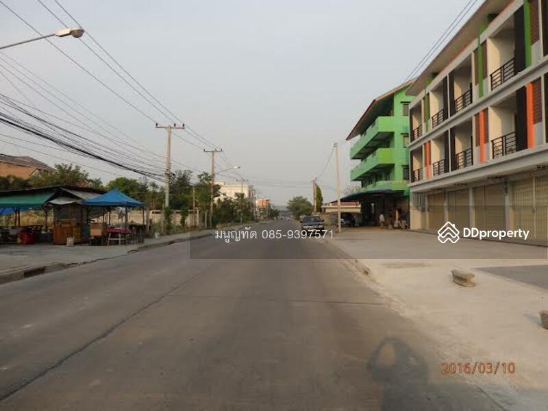 ถนนหน้าซอย เป็นแหล่งชุมชนขนาดใหญ่