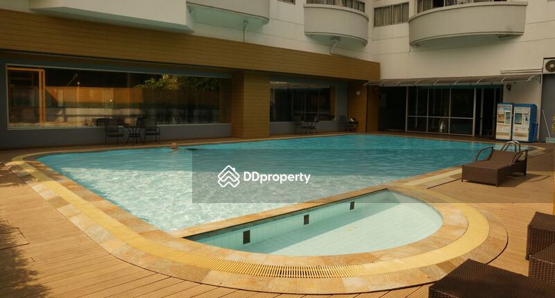 Witthayu Complex, Bangkok, 1673 New Petchaburi Road, Makkasan, Ratchathewi, Bangkok, 1 Bedroom, 58 sqm, Condo For Rent, by Timothy Flegel, 2702471 - Swimming pool - DDproperty.com