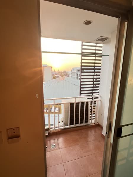 Regent Home 7/1, Bangkok, Soi Sanphawut 2, Bang Na Road, Bang Na, Bangkok, Studio, 31 sqm, Condo For Sale, by Ulaiwan Boonsiri, 3052475 - DDproperty.com
