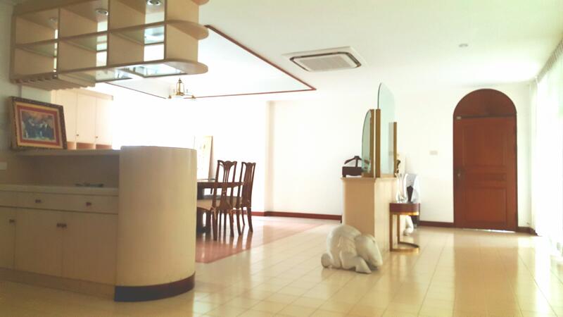 House for rent , Preedee14 ,สุขุมวิท71 , Living , Office , Cafe/Restaurant Rent 150,000 ฿/m., Bangkok, สุขุมวิท71, Phra Kanong Nua, Watthana, Bangkok, 4 Bedrooms, 650 sqm, Single Detached House For Rent, by คัทยวรรณ หิรัญจิโรจน์, 3189599 - DDproperty.com