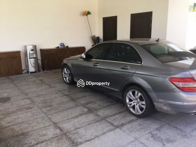 Covered carpark for 2 cars