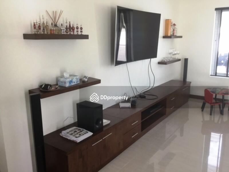 Living room TV/Audio bench