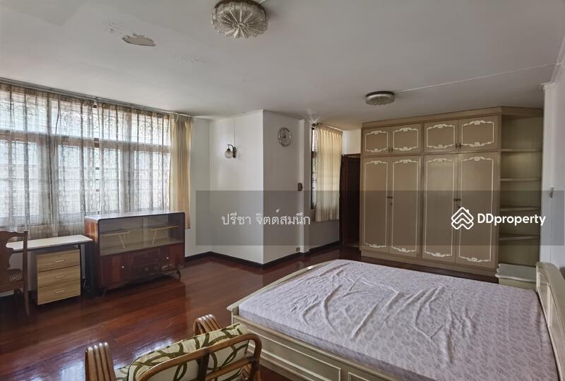 For Rent - House 5 bedrooms for rent in Soi Yenarkat, Bangkok