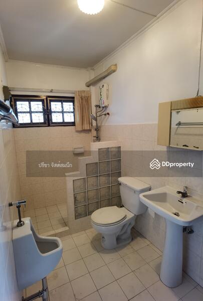 For Rent - House 5 bedrooms for rent in Soi Yenarkat, Bangkok