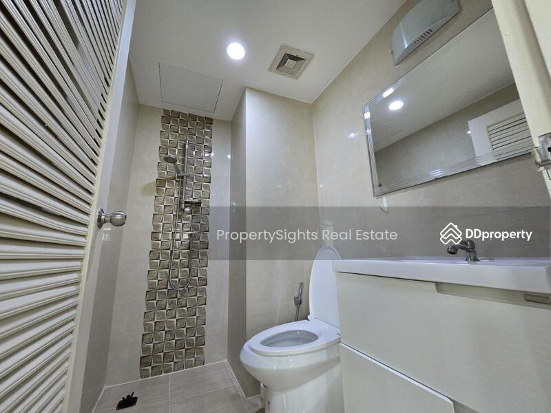 Royal Castle Sukhumvit, Bangkok, 30 Soi Sukhumvit 39, Khlongtoei Nua, Watthana, Bangkok, 3 Bedrooms, 187 sqm, Condo For Rent, by PROPERTYSIGHTS REAL ESTATE, 3696446 - DDproperty.com