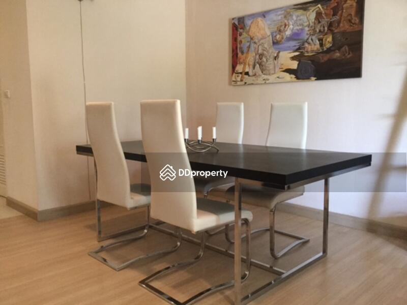 Dining area next to kitchen