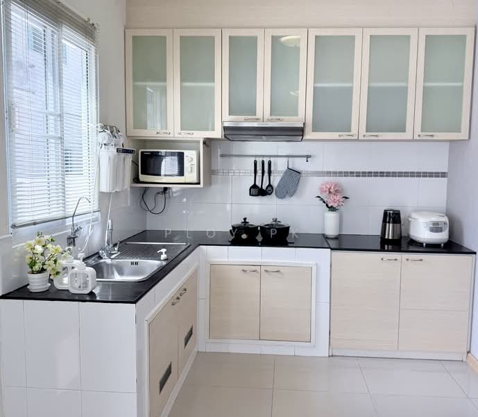 ขาย - ขาย!บ้านพร้อมผู้เช่า รับค่าเช่า25,000B(มีทั้งบ้านที่มีผู้เช่าและบ้านที่ไม่มีผู้เช่า)สัญญาเช่าระยะยาว, ชลบุรี