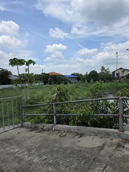 ขายที่ดินเหมาะปลูกบ้านในซอยสุขสว่างดี ( บางพลับ 4/3 ) ปากซอยเป็นโฮมโปร ราชพฤกษ์ ร.ร.นานาชาติเด่นหล้า, Nonthaburi, รชพฤกษ์, Bang Phlap, Pak Kret, Nonthaburi, , 2,460 sqm, Land For Sale, by ณัฐธยาน์ ไชยวรุตย์, 3946310 - DDproperty.com