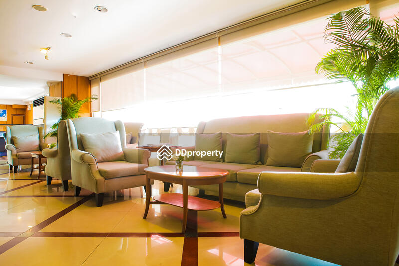 Lobby area1