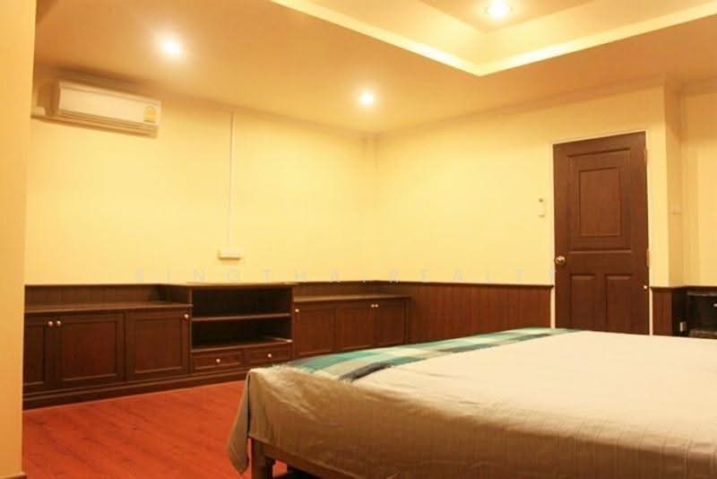 TownHouse/ Office BTS Ekkamai 4 bed / 4 bath, Bangkok, 1323/3 Soi Sukhumvit 63, Phra Kanong Nua, Watthana, Bangkok, 4 Bedrooms, 417 sqm, Townhouse For Rent, by PROPERTYSIGHTS REAL ESTATE, 4002323 - DDproperty.com