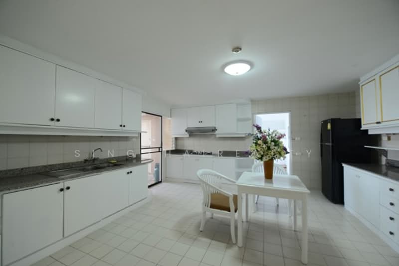 Oriental Towers, Bangkok, 25 Soi Ekkamai 12, Ekkamai Road, Khlong Tan Nua, Watthana, Bangkok, 3 Bedrooms, 350 sqm, Condo For Rent, by PROPERTYSIGHTS REAL ESTATE, 4032158 - DDproperty.com