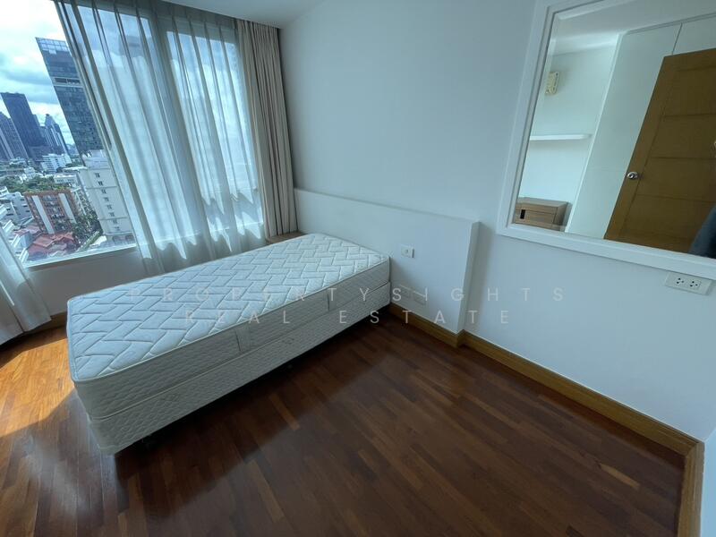 For Rent - Queen’s Park View, Bangkok