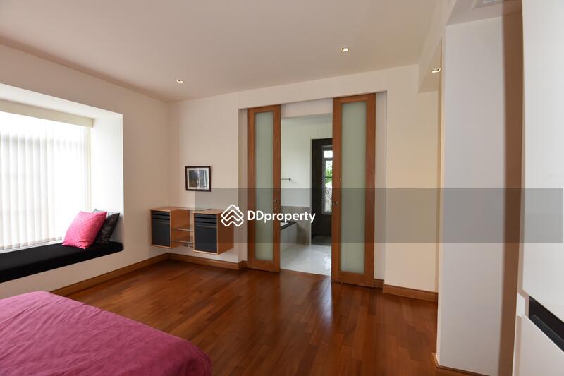 Adjacent master bathroom