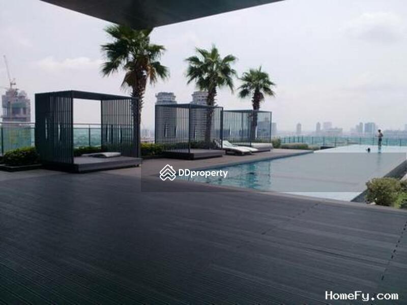 Centric Sathorn-St Louis : เซ็นทริค สาทร-เซนต์หลุยส์