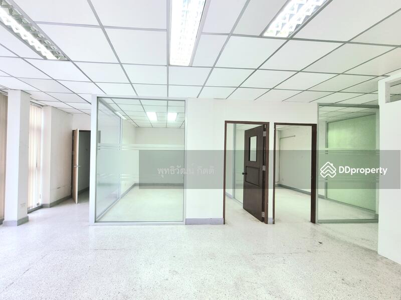 Office space for rent atramkhamhaeng148 90sqm 20000thb now available, Bangkok, 108 รามคำแหง, Saphan Sung, Saphan Sung, Bangkok, , 90 sqm, Office Space For Rent, by พุทธิวัฒน์ กิตติ, 4394621 - ภายในห้อง มีการแบ่งเป็นห้องๆ ผู้เช่าสามารถเปลี่ยนแปลงได้ - DDproperty.com