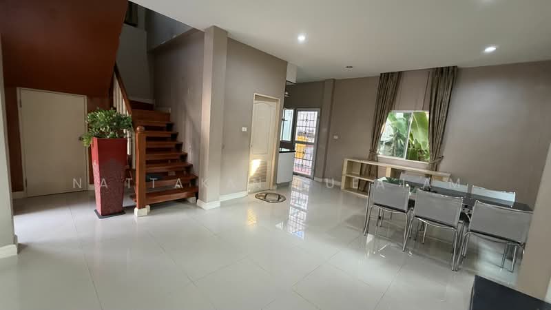 ม.ลลิลแลนซีโอ ติดถนนเลียบคลองสอง 3 นอน พร้อมเข้าอยู่ ใกล้แฟชั่น, กรุงเทพ, 50 เลียบคลองสอง, บางชัน, คลองสามวา, กรุงเทพ, 112 ตร.ม., บ้านเดี่ยว ให้เช่า, โดย Nattakan nueaiam, 4436225 - DDproperty.com