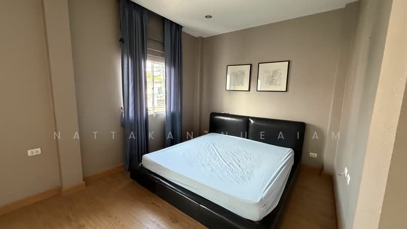 ม.ลลิลแลนซีโอ ติดถนนเลียบคลองสอง 3 นอน พร้อมเข้าอยู่ ใกล้แฟชั่น, Bangkok, 50 เลียบคลองสอง, Bang Chun, Khlong Sam Wa, Bangkok, 3 Bedrooms, 112 sqm, Single Detached House For Rent, by Nattakan nueaiam, 4436225 - DDproperty.com