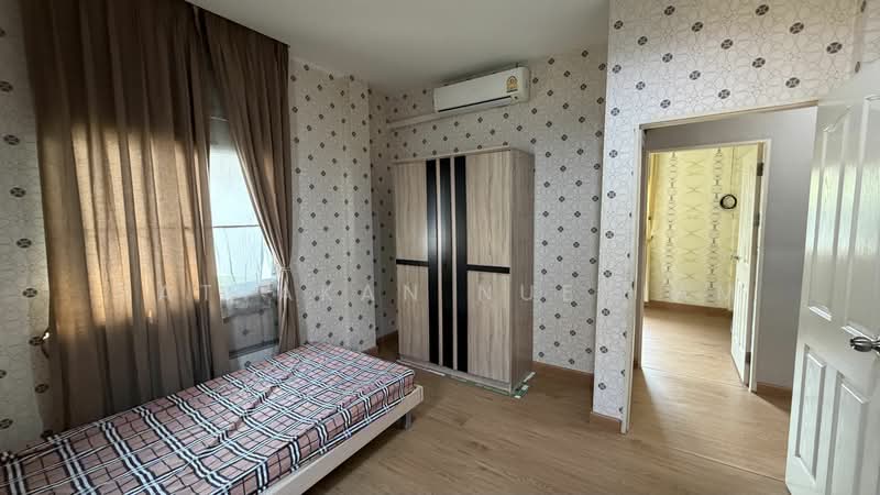 ม.ลลิลแลนซีโอ ติดถนนเลียบคลองสอง 3 นอน พร้อมเข้าอยู่ ใกล้แฟชั่น, Bangkok, 50 เลียบคลองสอง, Bang Chun, Khlong Sam Wa, Bangkok, 3 Bedrooms, 112 sqm, Single Detached House For Rent, by Nattakan nueaiam, 4436225 - DDproperty.com