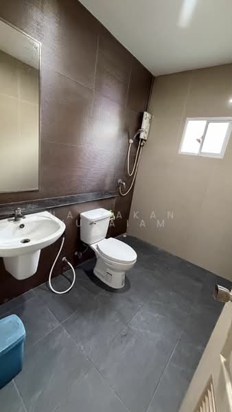 ม.ลลิลแลนซีโอ ติดถนนเลียบคลองสอง 3 นอน พร้อมเข้าอยู่ ใกล้แฟชั่น, Bangkok, 50 เลียบคลองสอง, Bang Chun, Khlong Sam Wa, Bangkok, 3 Bedrooms, 112 sqm, Single Detached House For Rent, by Nattakan nueaiam, 4436225 - DDproperty.com