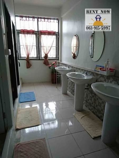 อาคารพานิชย์วงเวียนใหญ่, Bangkok, 22 Thanon Krung Thon Buri, Bang Lam Phu Lang, Khlong San, Bangkok, 4 Bedrooms, 220 sqm, Townhouse For Rent, by wirattanun leemakul Mew, 4554410 - DDproperty.com