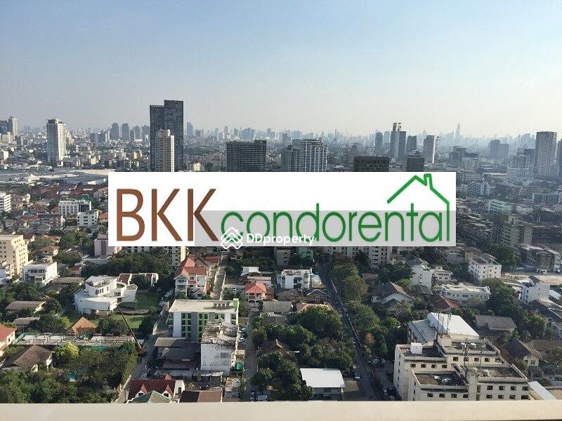 Abstracts Phahonyothin Park