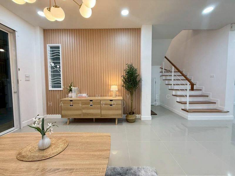 For Sale - หมู่บ้านเดอะเซ็นทรัล2 หนองยายบู่ ศรีราชา, Chon Buri