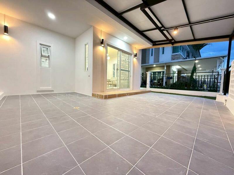 For Sale - หมู่บ้านเดอะเซ็นทรัล2 หนองยายบู่ ศรีราชา, Chon Buri