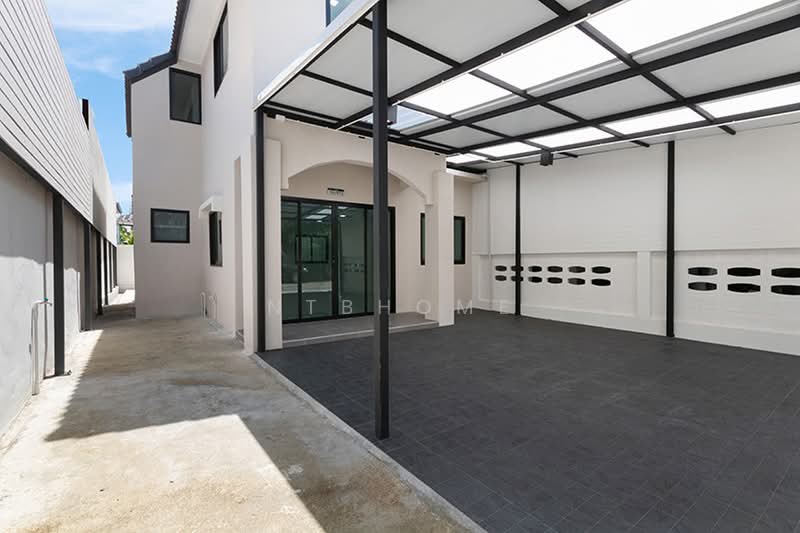 หมู่บ้านลานทอง ติวานนท์-ปากเกร็ด, Nonthaburi, Bang Phut, Pak Kret, Nonthaburi, 2 Bedrooms, 160 sqm, Semi-Detached House (Twin House) For Sale, by NTBHOME, 500000462 - DDproperty.com