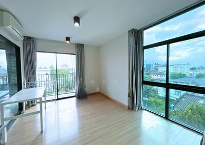 ขาย - G Haus Condo : จี เฮ้าส์ คอนโดมิเนียม, สมุทรปราการ
