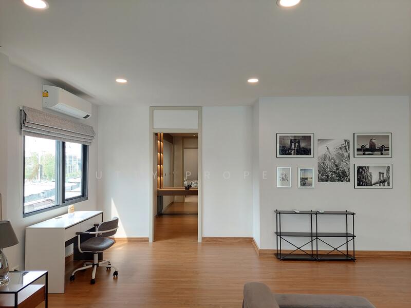 Centro Bangna, Samut Prakan, 111 Soi 3, Bang Kaeo, Bang Plee, Samut Prakan, 4 Bedrooms, 289 sqm, Single Detached House For Sale, by Nutty Property, 500001001 - DDproperty.com