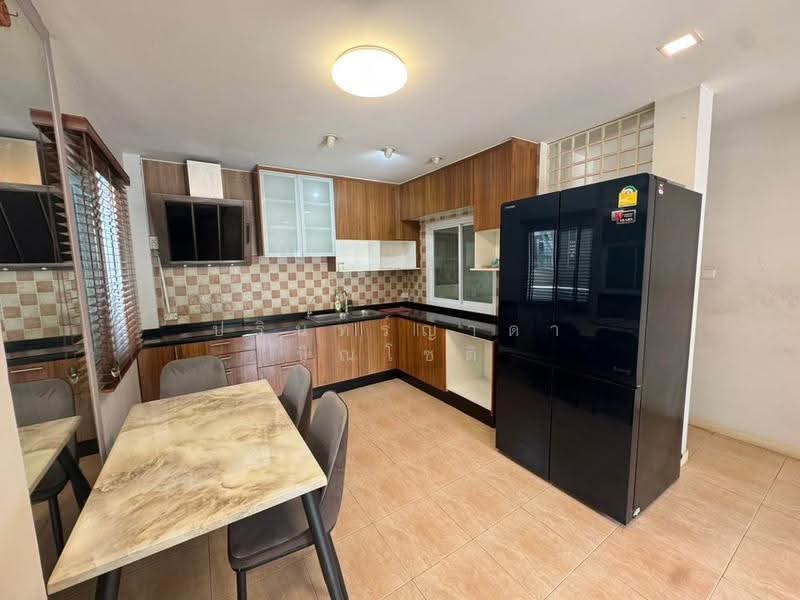 บ้านเดี่ยว ลาดพร้าว 41, Bangkok, Chan Kasem, Chatuchak, Bangkok, 3 Bedrooms, 220 sqm, Single Detached House For Rent, by ปรินทร์ญาดา ชิณโชติ, 500001088 - DDproperty.com