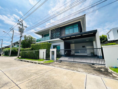 ขาย - Setthasiri Pattanakarn : เศรษฐสิริ พัฒนาการ, กรุงเทพ