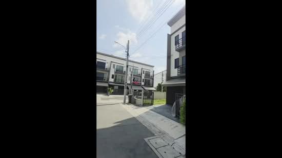 Baan Klang Muang Srinakarin – Onnut : บ้านกลางเมือง ศรีนครินทร์ – อ่อนนุช, กรุงเทพ, 174 ซอย อ่อนนุช 70/1, ประเวศ, ประเวศ, กรุงเทพ, 160 ตร.ม., ทาวน์เฮ้าส์ ขาย, โดย อุไลวรรณ บุญศิริ, 500001166 - DDproperty.com