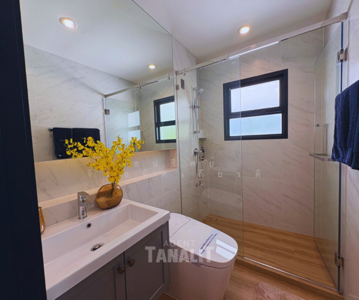 Setthasiri Watcharapol-Theprak, Bangkok, 459/118 Rattanakosin Sonpot Alley, Tha Rang, Bang Khen, Bangkok, 3 Bedrooms, 250 sqm, Single Detached House For Sale, by ธนริศย์ จิรธนิศเกียรติ, 500001237 - DDproperty.com