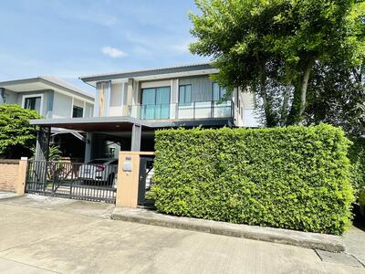 ขาย - The Plant Exclusique Phatthanakan : เดอะแพลนท์ เอ็กซคลูซีค พัฒนาการ, กรุงเทพ