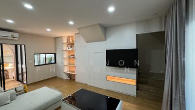 ขาย - Baan Klang Muang Srinakarin – Onnut : บ้านกลางเมือง ศรีนครินทร์ – อ่อนนุช, กรุงเทพ