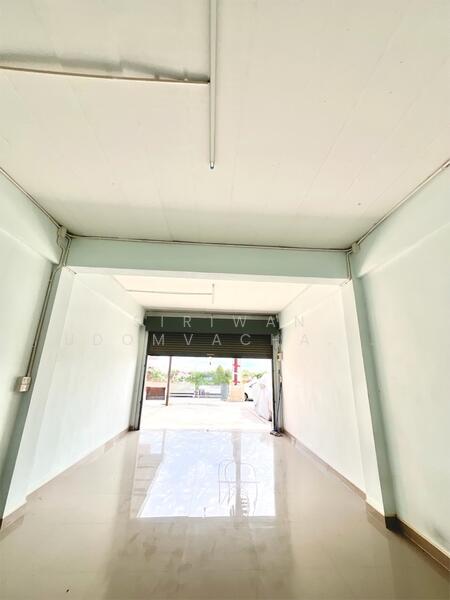 ขาย - อาคารพาณิชย์ ถ.เลี่ยงเมืองสุพรรณฯ ตรงข้ามร้านกาแฟเมืองเหน่อ, สุพรรณบุรี