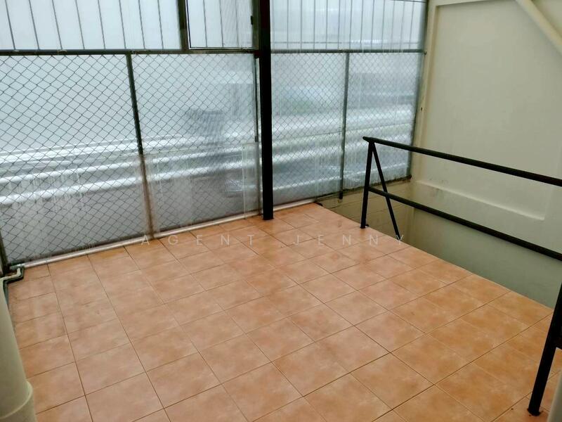 For Rent - ให้เช่าทาวน์เฮ้าส์ 3 ชั้น ตรงข้ามซอยทองหล่อ 25 (SPSJN198), Bangkok