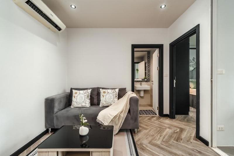 The Base Height Phuket, Phuket, 359 Soi Hongyok Utis Yaowarat Road, Talat Yai, Muang Phuket, Phuket, 1 Bedroom, 35 sqm, Condo For Rent, by Built, 500002179 - DDproperty.com