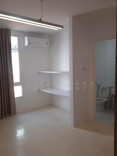 For Rent - หมู่บ้านจัดสรร หมู่บ้านร็อคการ์เด้น (เหม่งจ๋าย), Bangkok