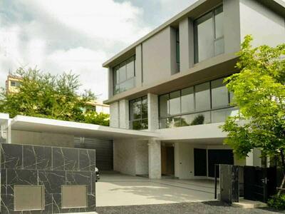 ขาย - Quarter Thonglor : ควอเตอร์ ทองหล่อ, กรุงเทพ