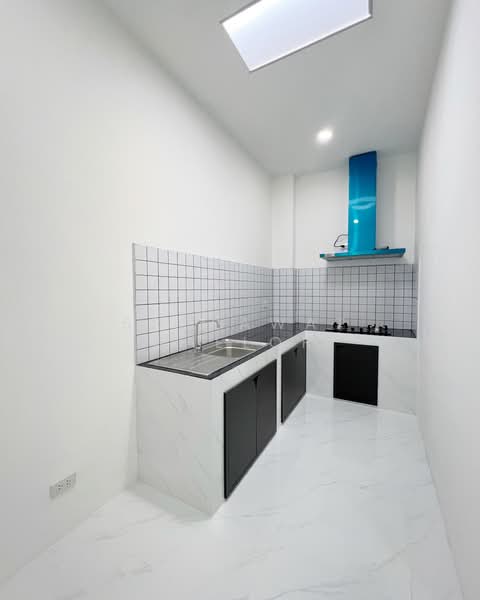 บ้านทาวน์เฮ้าส์สร้างใหม่ ซอยทุ่งเจริญ6, ภูเก็ต, วิชิต, เมืองภูเก็ต, ภูเก็ต, 110 ตร.ม., ทาวน์เฮ้าส์ ขาย, โดย Suppawat Saelor, 500002712 - DDproperty.com