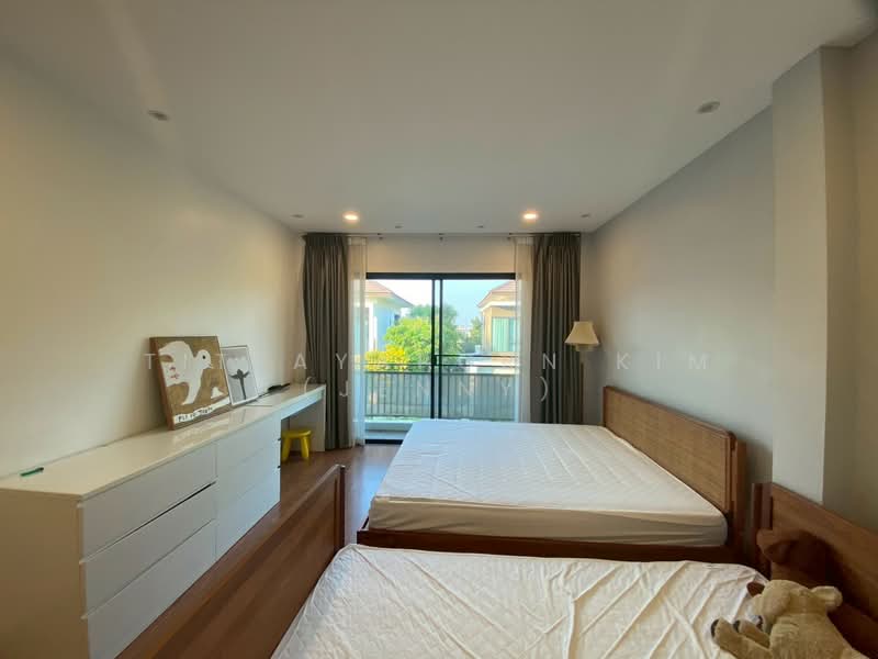 For Sale - Villa Arcadia Srinakarin, Samut Prakan