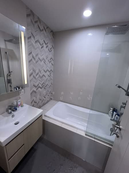 Oka Haus Sukhumvit 36, Bangkok, 3399 Rama 4 Road, Khong Tan, Khlong Toei, Bangkok, 1 Bedroom, 34 sqm, Condo For Sale, by ธีรดนย์ ชาวปากน้ำ, 500003123 - DDproperty.com