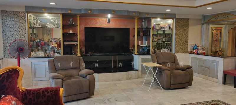 Oriental Towers, Bangkok, 25 Soi Ekkamai 12, Ekkamai Road, Khlong Tan Nua, Watthana, Bangkok, 4 Bedrooms, 352 sqm, Condo For Rent, by ธีรรัชต์ ศรีเล็กดี, 500003400 - DDproperty.com